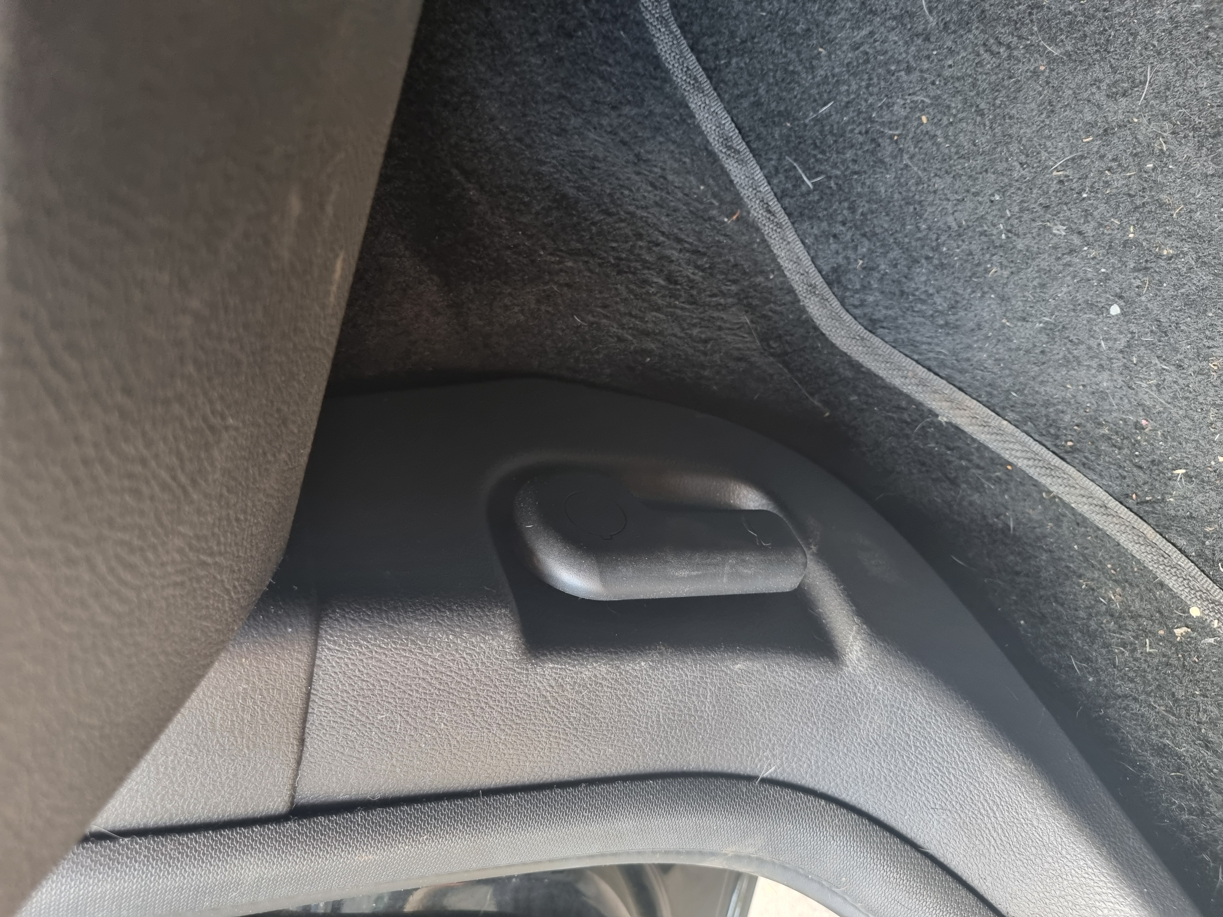 Opening the bonnet of a car