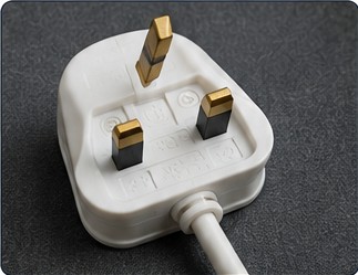 UK Plugs Explained: How They Work, Check & Change the Fuse Safely